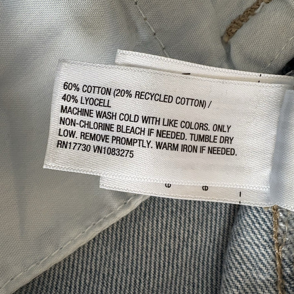 Universal Thread Women's Long Sleeve Denim Shorts Romper Light Wash Size 8 - Picture 15 of 15